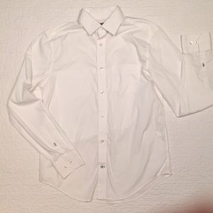 GAP - Crisp White Button-Up Shirt
